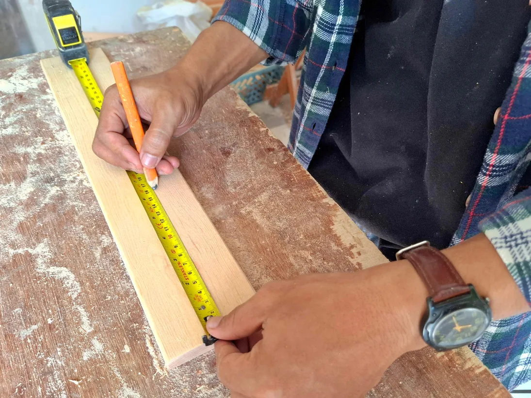 Measuring an opening before fabrication begins
